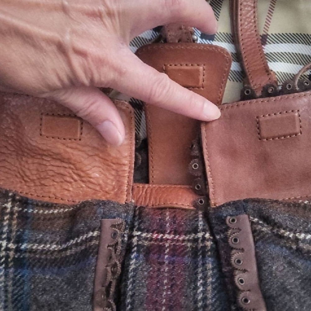 Burberry Prorsum Small Handbag - Picture 6 of 11